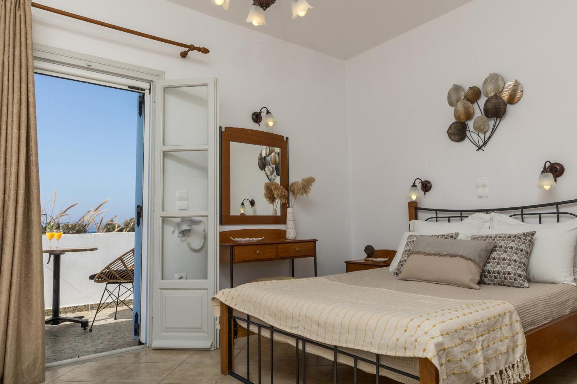 Marine Dream Apartment Plaka  Room photo